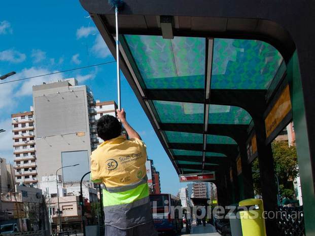 Limpieza de Metrobús