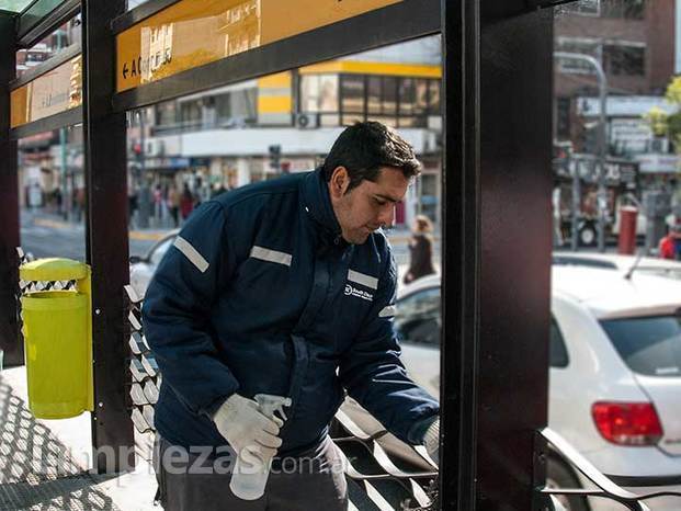 Limpieza de Metrobús