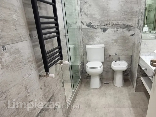 Limpieza y desinfección baños