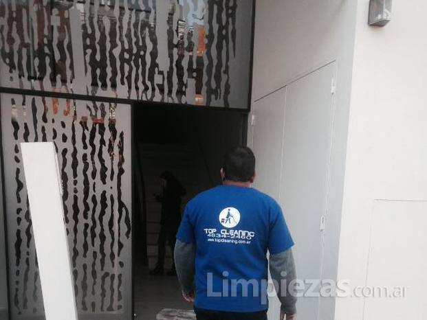 TOP CLEANING Limpieza de Consorcios y Empresas